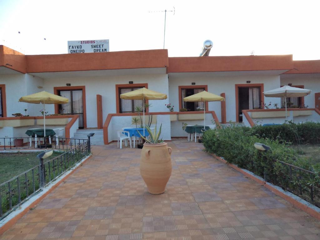 Daydream Hill Hotel Stavros  Bagian luar foto