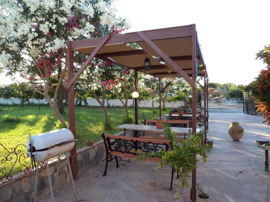 Daydream Hill Hotel Stavros  Bagian luar foto